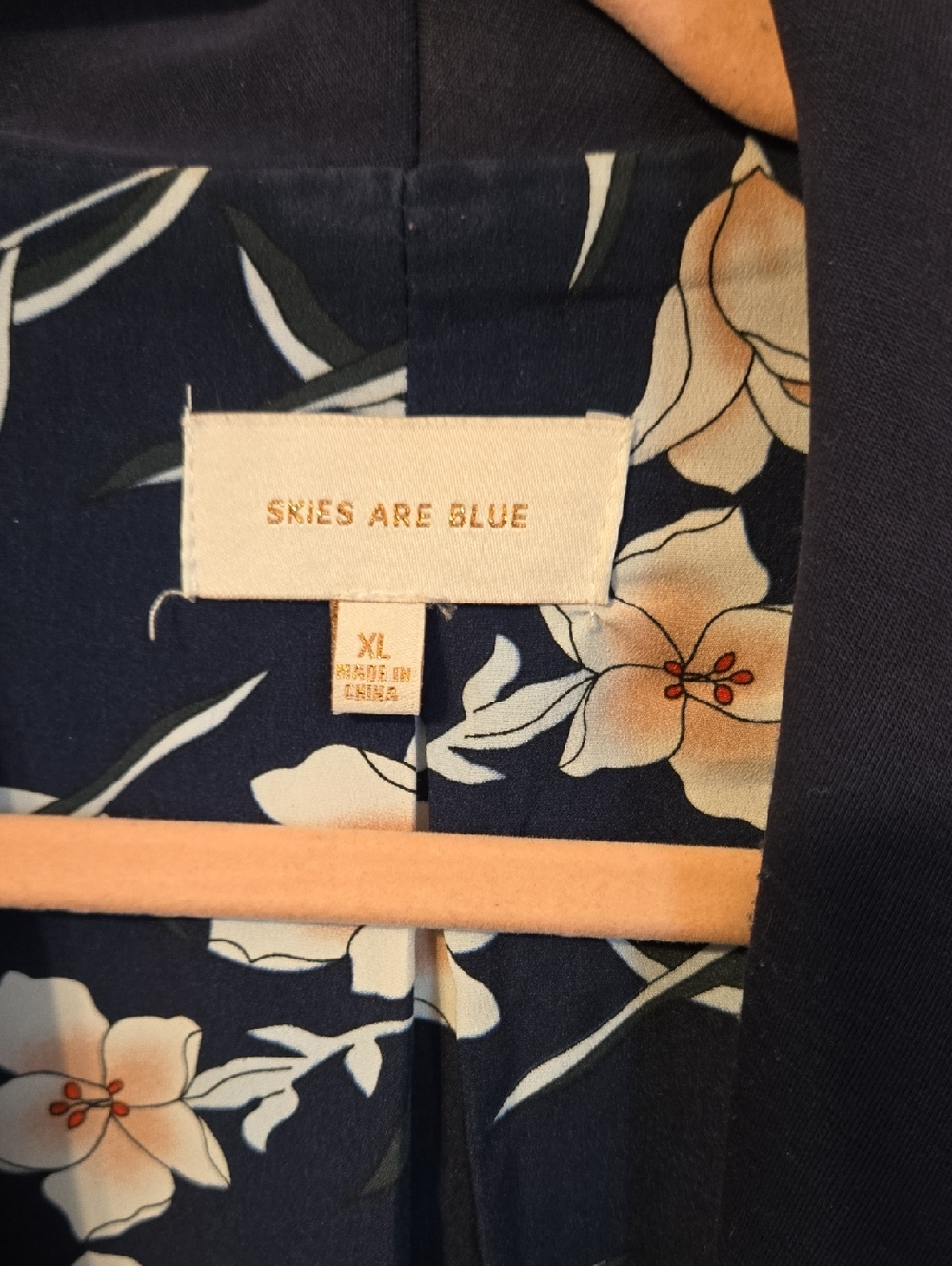 Skies Are Blue Navy Shawl-Collar Blazer with Floral Lining - Picture 2 of 5